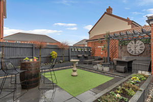 Photo 30- click for photo gallery